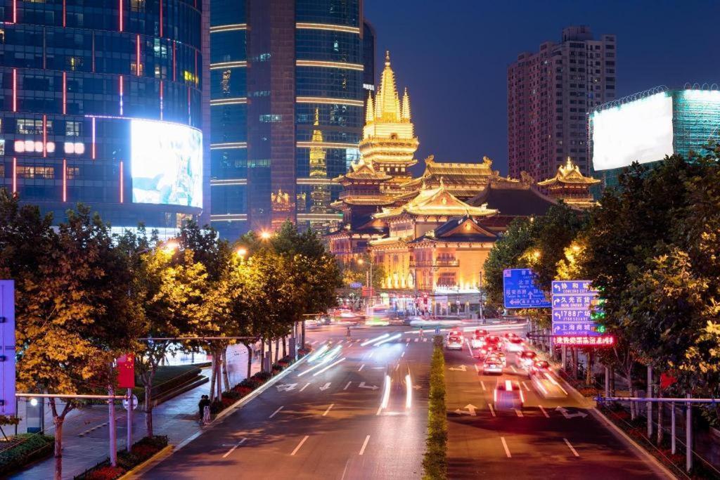 Kingtown Hotel Hongqiao Shanghai Exteriör bild