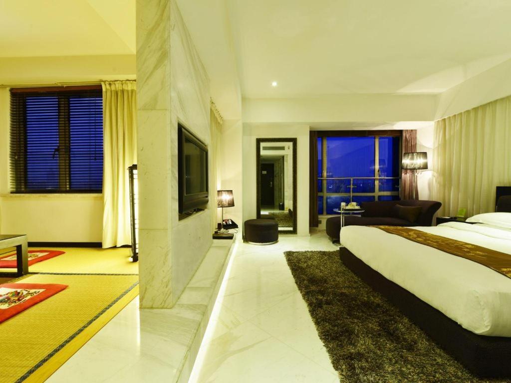 Kingtown Hotel Hongqiao Shanghai Exteriör bild