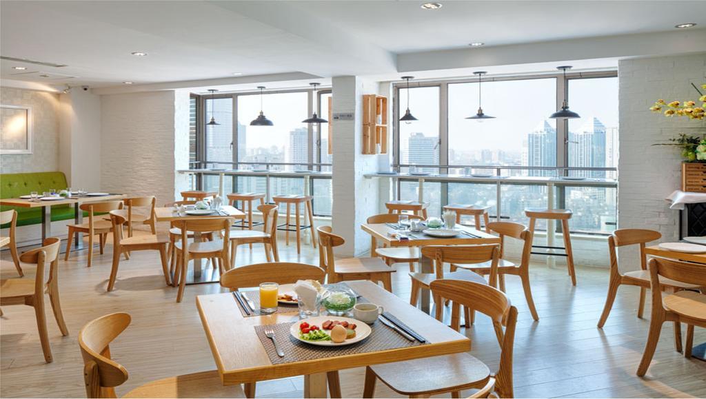 Kingtown Hotel Hongqiao Shanghai Exteriör bild