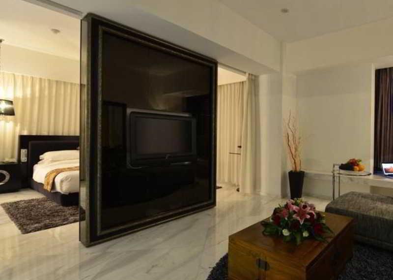 Kingtown Hotel Hongqiao Shanghai Exteriör bild